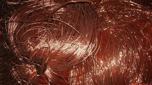 �U�~����8